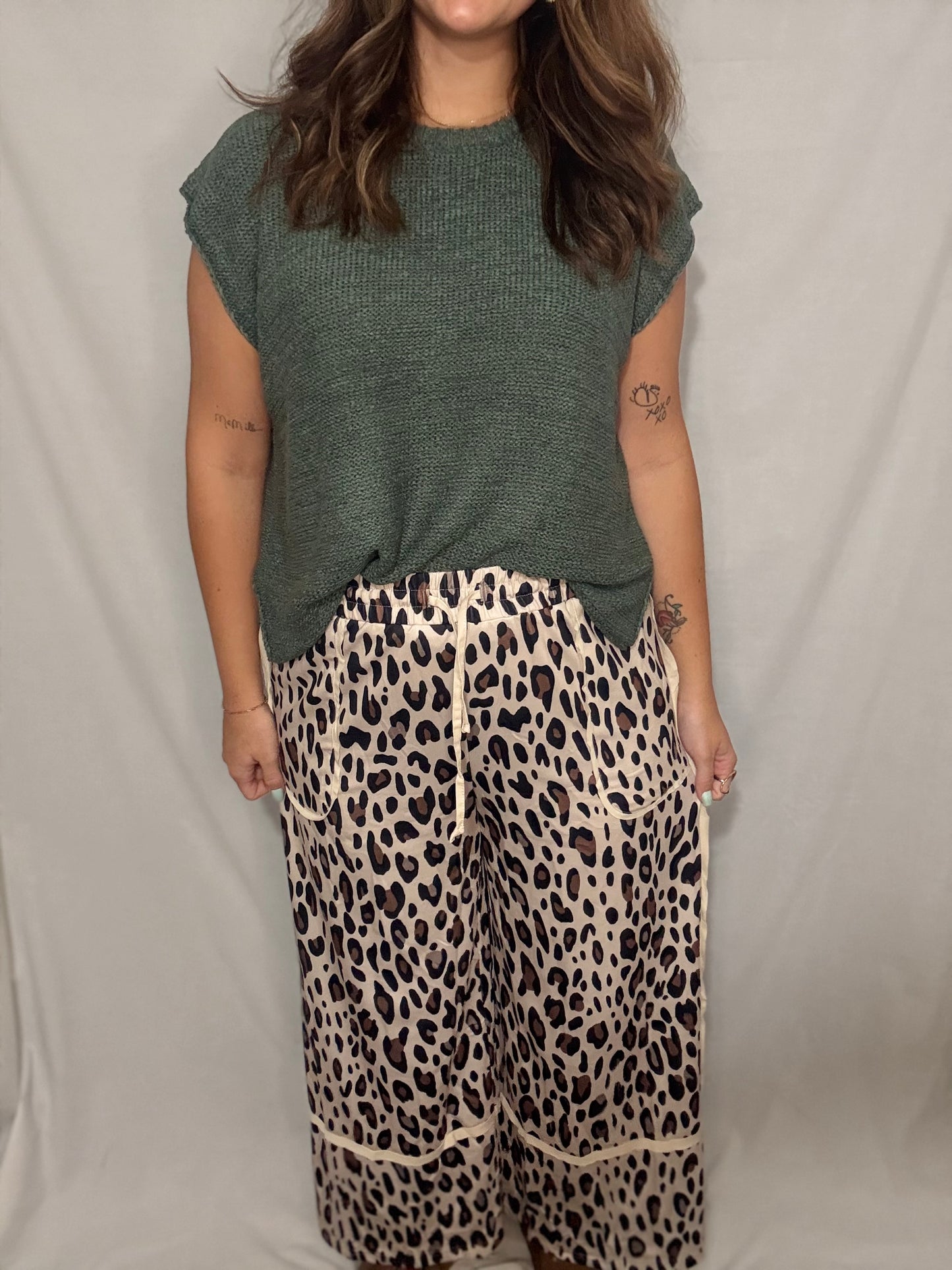 Leopard Wide Leg Cropped Pants