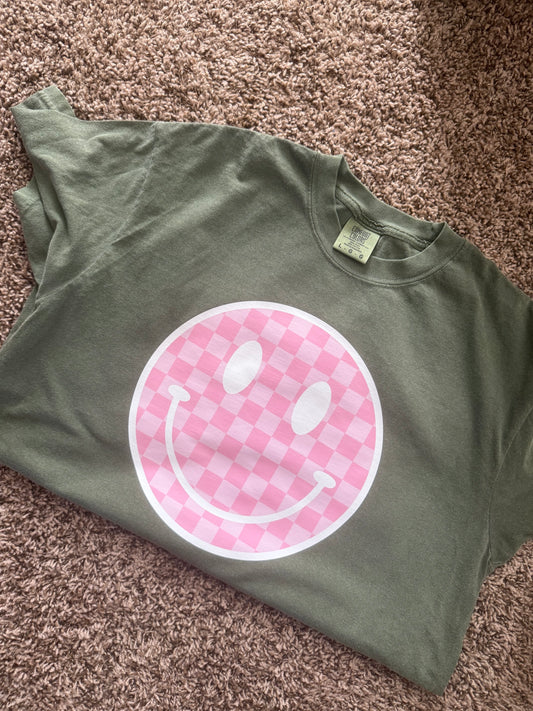 Pink checkered smiley Tee