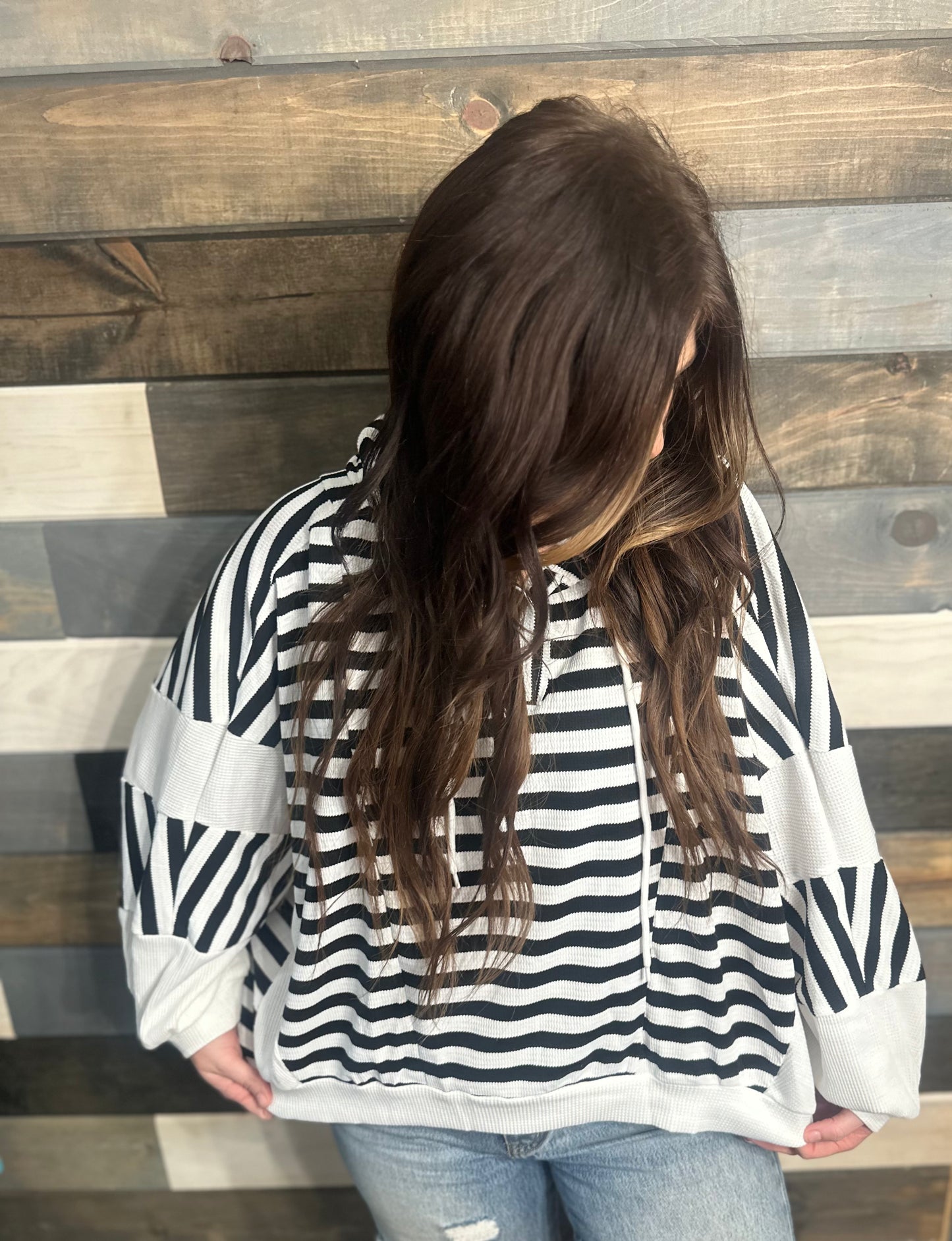 B&W oversized striped hooded top